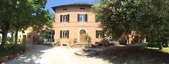 Relais Montemaggiore Bed & Breakfast